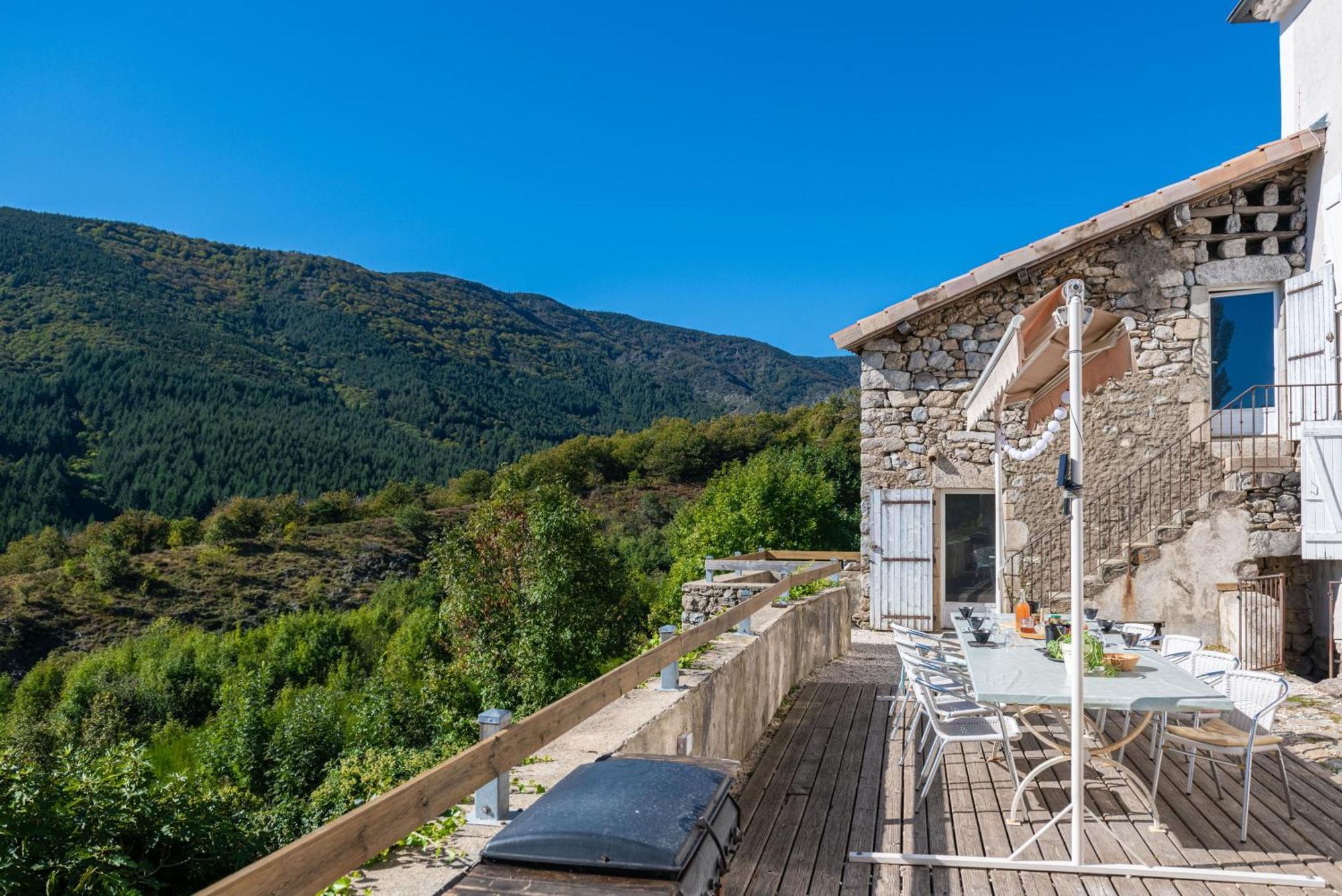 Les Chambres De La Ferme De Chalas Valgorge Exteriör bild