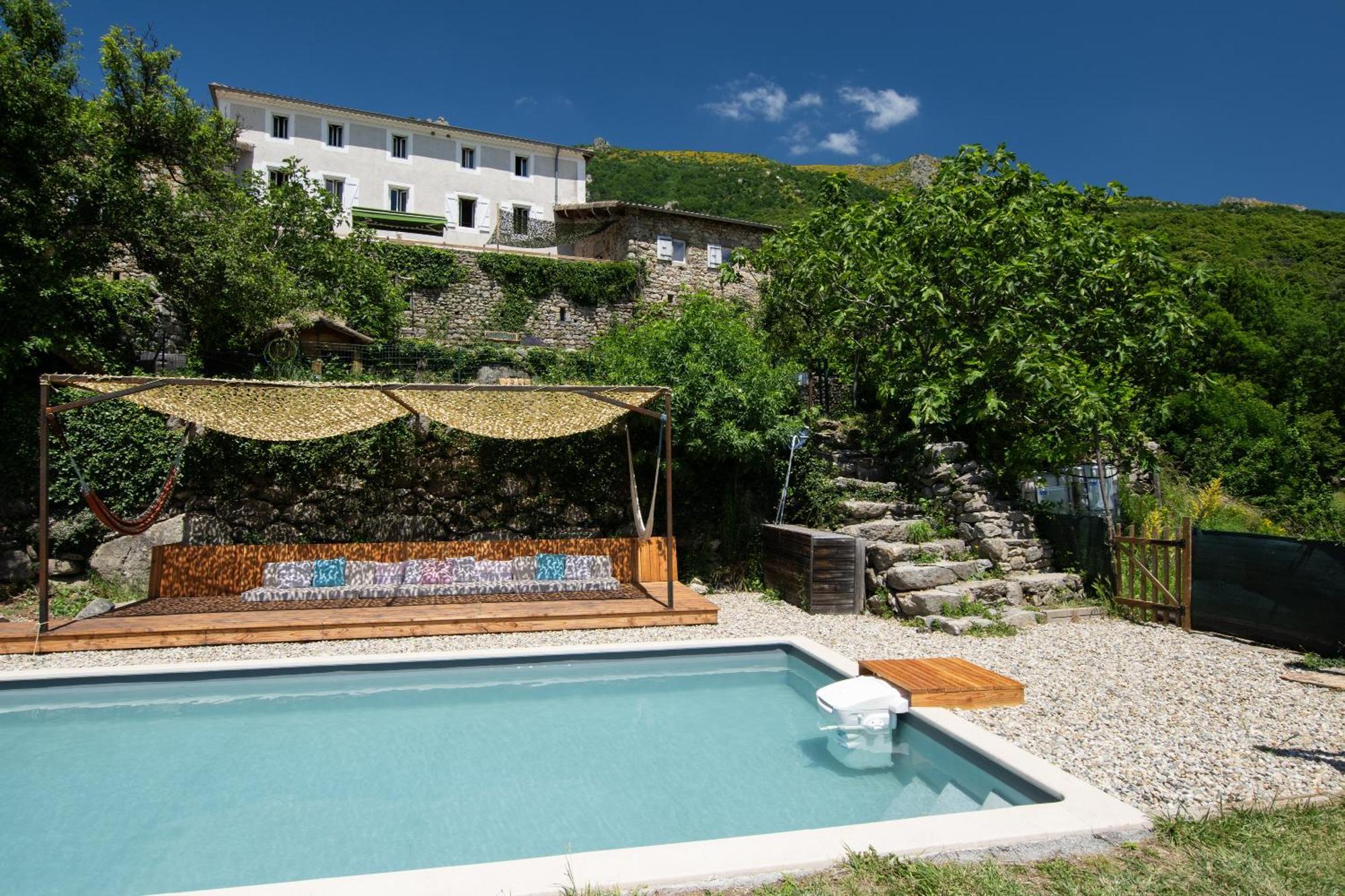 Les Chambres De La Ferme De Chalas Valgorge Exteriör bild